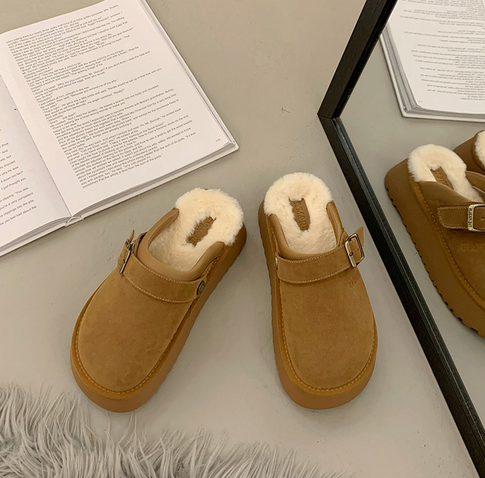 Damen Hausschuhe aus Wildleder – warm, weich und rutschfest