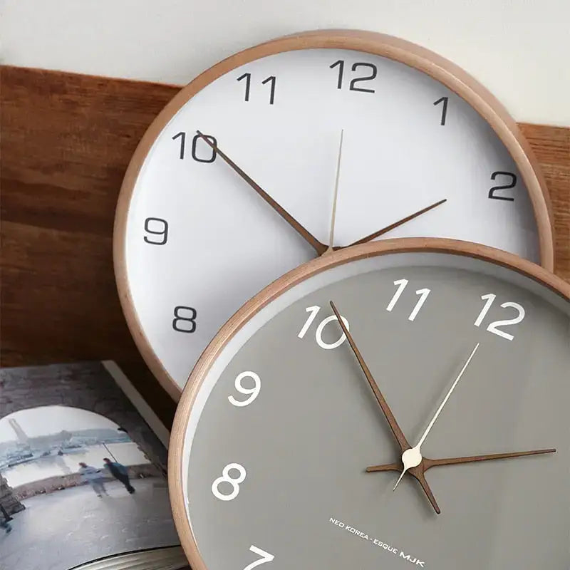 Holzwanduhr mit lautlosem Quarzwerk – minimalistisches Design